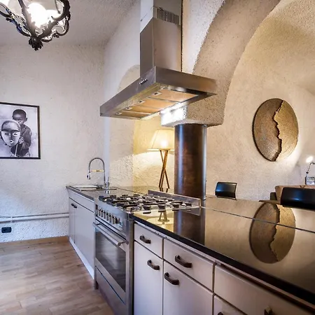 Town House Apartment
